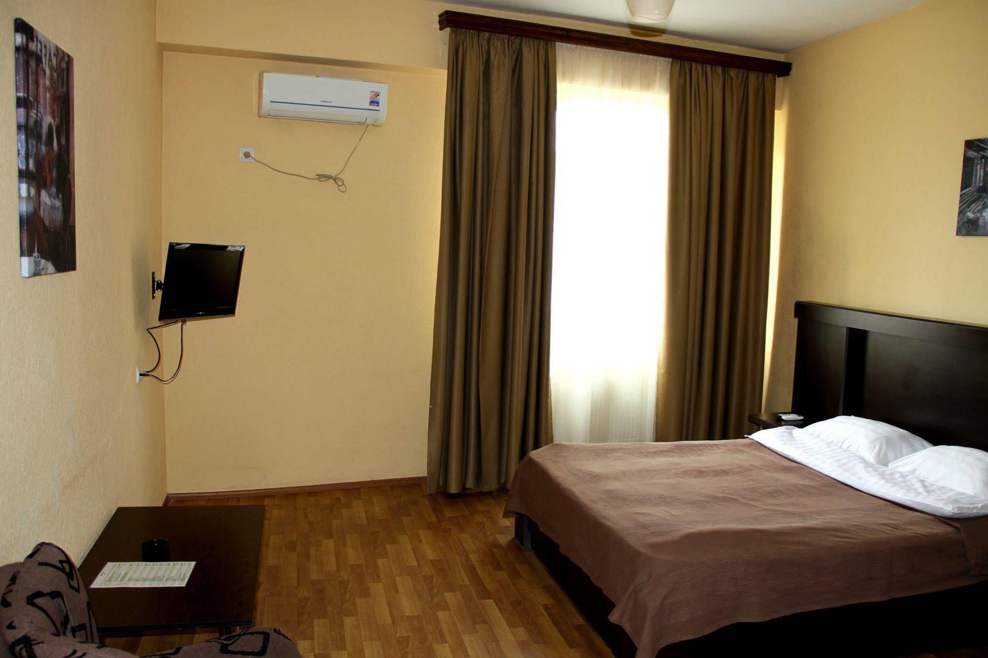 Avenue Hotel Tbilisi Zewnętrze zdjęcie