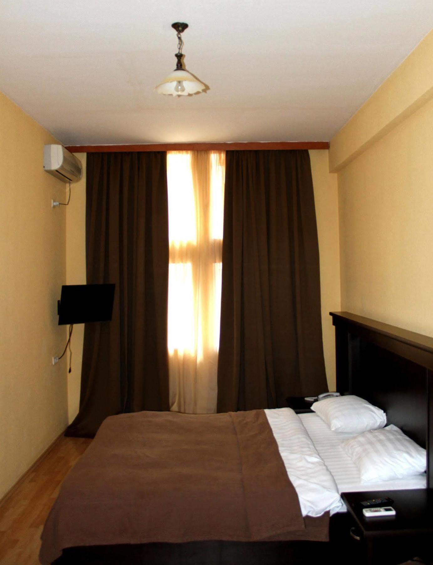 Avenue Hotel Tbilisi Zewnętrze zdjęcie